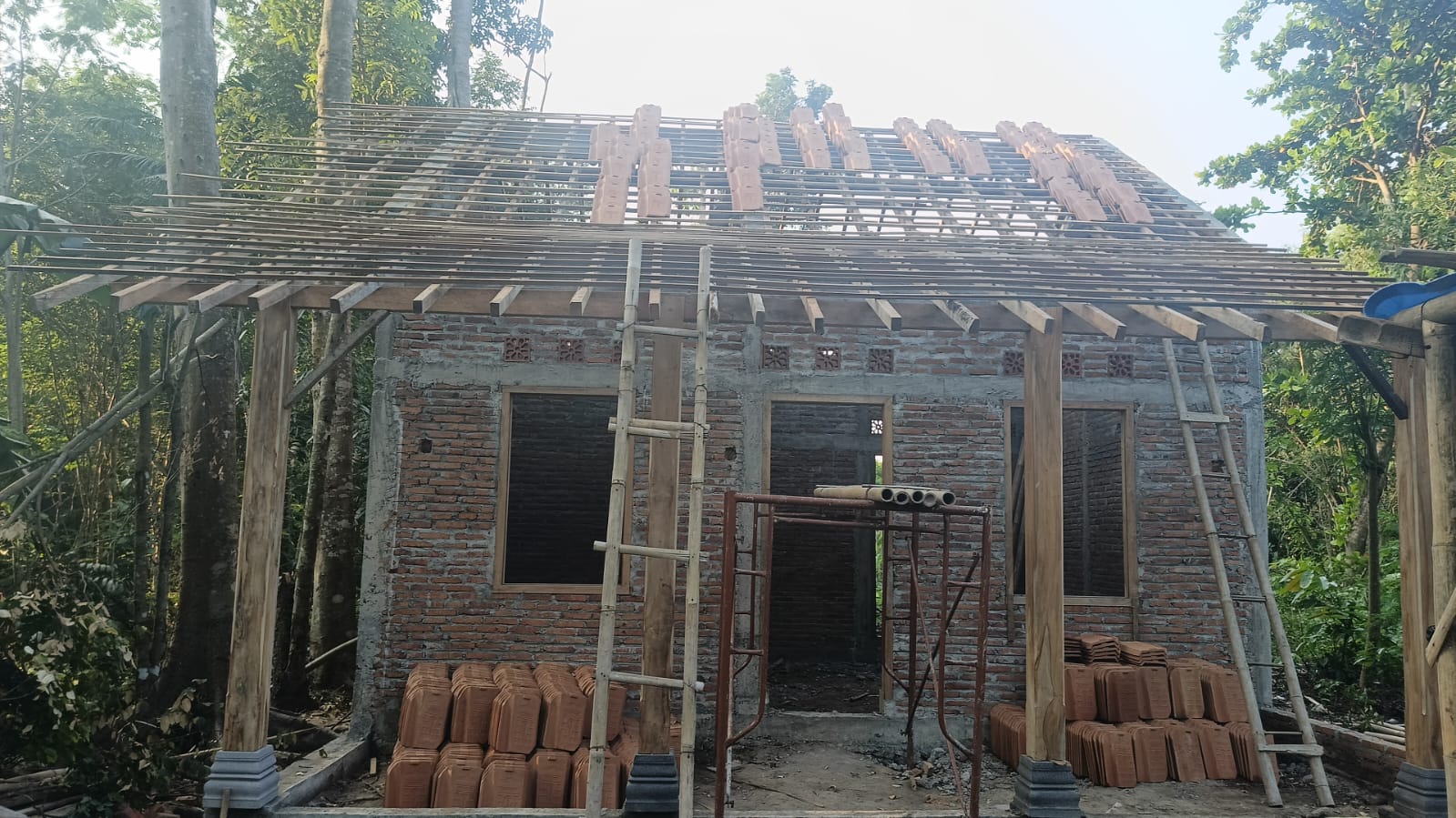 Foto Pembangunan 50%